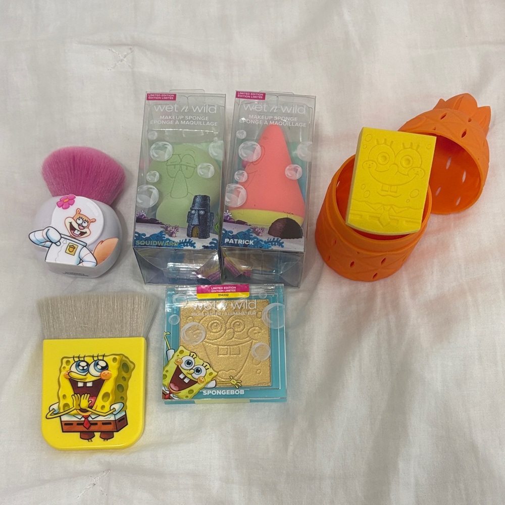 SpongeBob Makeup Brushes, Sponges, Highlighter by Wet n Wild